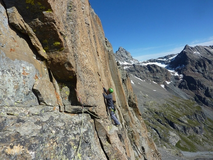 Becco della Tribolazione (Gran Paradiso) - Sulla via Grassi - Re allla parete sud-est del Becco Meridionale della Tribolazione