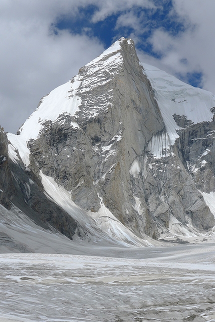 Daniela Teixeira & Paulo Roxo, Kapura South, Nangma Valley - Kapura South, circa 6350m