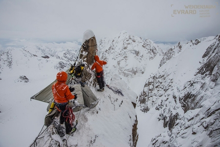Kyzyl Asker South Pillar climbed by Nicolas Favresse, Sean Villaneuva, Stéphane Hanssens and Evrard Wendenbaum