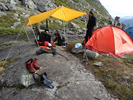 Blamann, Kvaløya, Norvegia - Preparazione della colazione