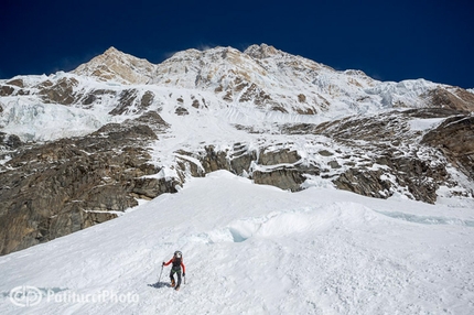 Ueli Steck, the video of his great Annapurna South Face solo