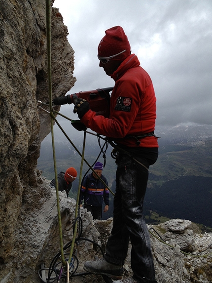 Via Ferrata Piz da Lech - Boeseekofel Klettersteig - Rennovation works of the Via Ferrata Piz da Lech (Boeseekofel), summer 2013