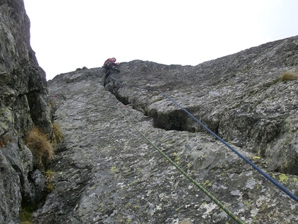 Superdad, Punta Malanotte - Superdad (120m, 5c) di Fabio Ventre & Mauro Ventre, Punta Malanotte, Alpi Cozie