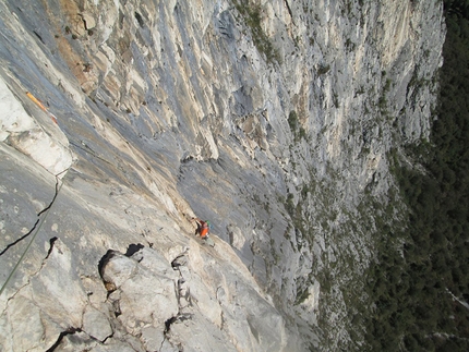 Gogna - Cerruti - Corna di Medale - Sulla via Gogna - Cerruti alla Corna di Medale (Grigne).