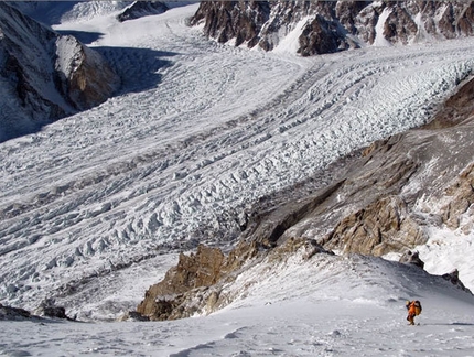 Simone Moro - Simone Moro on Broad Peak (8048m) in 2007