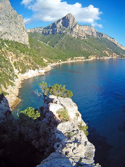 Marinaio di foresta - Pedra Longa, Baunei, Sardinia - Marinaio di foresta (Pedra Longa): View from the normal route