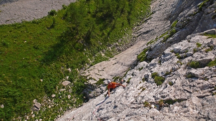 Via Fisioterapia d'urto, Cima Dagnola, Dolomiti di Brenta - Sul primo tiro di Fisioterapia d'urto il giorno il cui è stata terminata la via