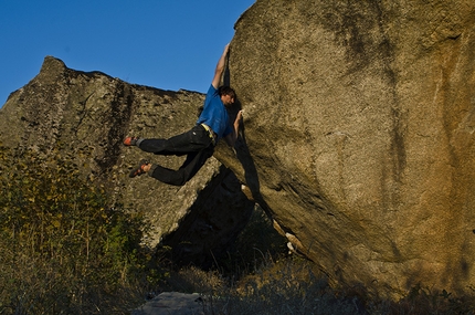 Boulder a Prilep, Macedonia - Niccolò Ceria su Mala Smetka 7B