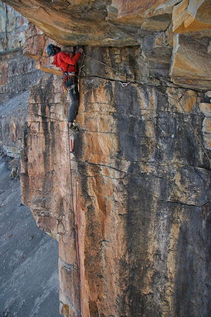 Ritacuba Blanco, Colombia - Tierra de Condores, (7a+, 800m, Helmut Gargitter, Simon Kehrer, Gonzalez Rubio, Ivan Calderon, 02/2010), Ritacuba Blanco (5350m), Cordillera del Cocuy, Colombia.