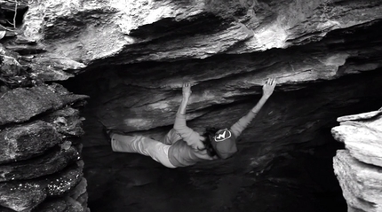 Stella Marchisio: bouldering Tasso Killer at Varazze