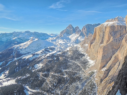 Ghost Dog, Pordoi, Dolomiti - L'ambiente fantastico...