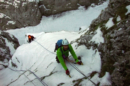 Il Grande salto, Valle Inferno, Majella - Massimo at the belay on pitch 2.