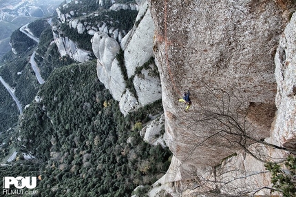 Montserrat, Eneko and Iker Pou climb Tarragó, the route that no longer exists