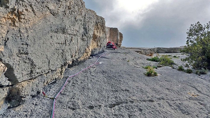 Arrampicata in Sardegna news #8 (Scuola di trad e nuove multipitches)