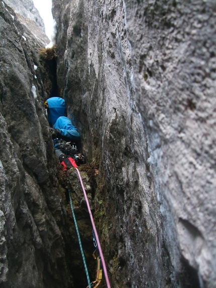 Merà Dimel, Presolana - Merà Dimel (650m, AI 4 M6, Yuri Parimbelli, Tito Arosio, Ennio Spiranelli 13/01/2014), Anticima delle Quattro Matte, Presolana.