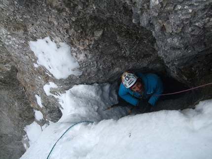 Merà Dimel, Presolana - Merà Dimel (650m, AI 4 M6, Yuri Parimbelli, Tito Arosio, Ennio Spiranelli 13/01/2014), Anticima delle Quattro Matte, Presolana.