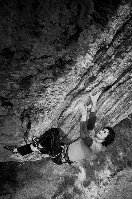 Adam Ondra - Adam Ondra on First Round First Minute 9b, Margalef, Spain