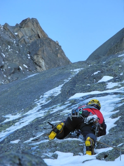 Fancy of Peckers, Col du Peigne, Monte Bianco - Marcello Sanguineti sui tiri intermedi