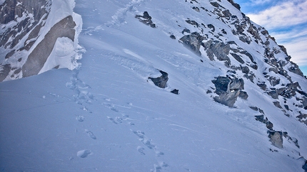 Hansjörg Auer and the collapsed cornice, Hohe Geige - The cornice collapse on the Hohe Geige, Ötztaler Alps, on 25/01/2014.