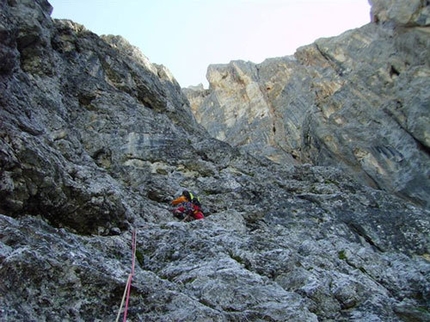 Cima D’Angheraz - Pale San Martino - Cima D’Angheraz, parete NO, via Massarotto – Zonta (Pale San Martino, Dolomiti)