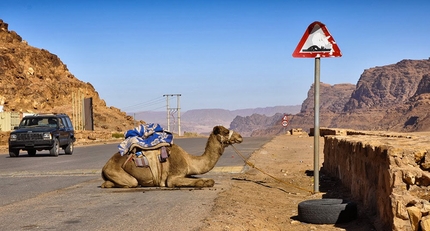 Giordania arrampicare - In viaggio verso Wadi Rum