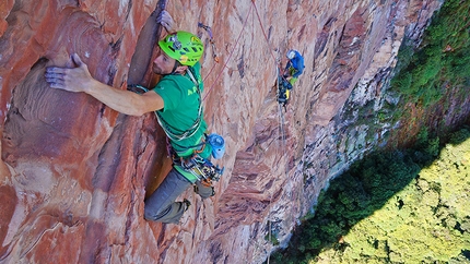 Akopan Tepui, Venezuela - Escalador Selvatico: Luca Giupponi sul sesto tiro.