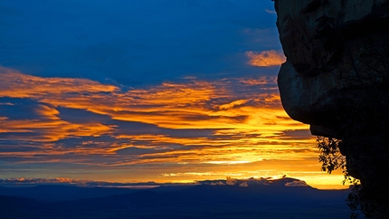 Akopan Tepui, Venezuela - Escalador Selvatico: dawn from the bivy