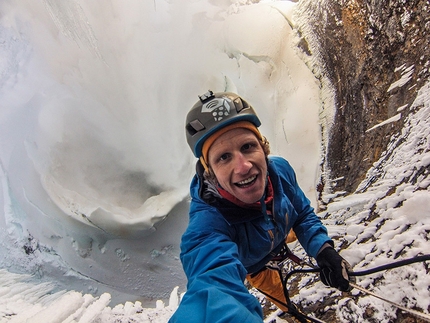 Helmcken Falls, Canada - Tim Emmett su Overhead Hazard