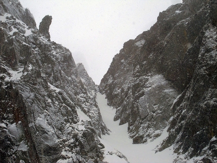 Transpirenaica - Paolo Rabbia and his great Pyrenees winter ski traverse