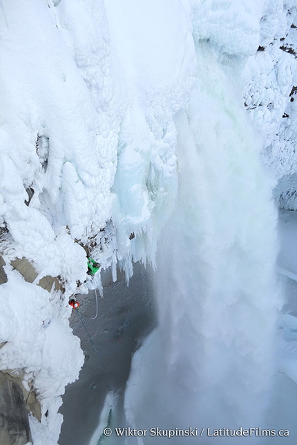 Helmcken Falls, Canada - Tim Emmett & Klemen Premrl climbing Overhead Hazard