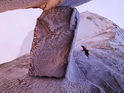 Patagonia - Simon Gietl e Gerry Fiegl: Exocet, Cerro Standhardt