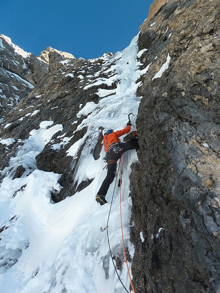 Edle Mischung, Sella, Dolomites - Philipp Angelo and Simon Gietl during the first ascent of Edle Mischung (M7 WI6  60°, 340m), Ciampanil del Mufreit, Sella, Dolomites.