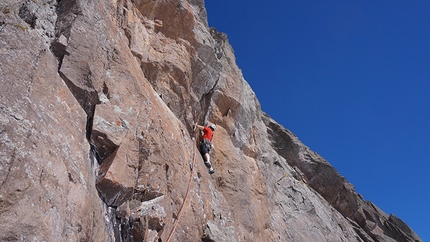 Follie Belliche on Cima Ceremana, a first redpoint in winter, sort of...