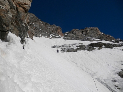 Banana Sprint, Grandes Murailles - Roberto Ferraris and François Cazzanelli during the first ascent of Banana Sprint, SE Face of Grandes Murailles