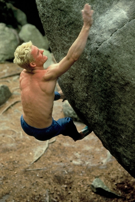 Jerry Moffatt, Ben Moon, Fontainebleau - Ben Moon on the classic boulder problem Karma at Fontainebleau