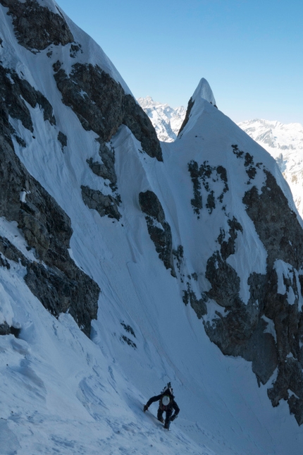 Oronaye parete nord - Mattia Salvi sul secondo tratto del canale