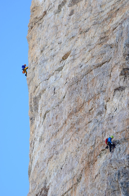 Tre Cime di Lavaredo, Dolomiti - Ueli Steck & Michi Wohlleben: Cassin, Cima Ovest