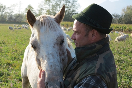 Good for the Alps - The shepherd Renzo Ganz in Val Belluna