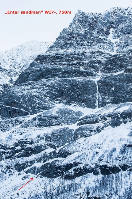 Tromsø, Norway - Enter sandman (750m, WI7-, Albert Leichtfried, Benedikt Purner 23/02/2014)