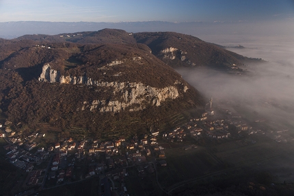 Colli Berici - La falesia di Lumignano nei Colli Berici (VI)