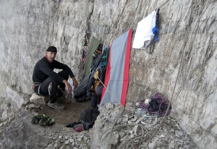 Burel (Schiara, Dolomiti) - Beppe Ballico al bivacco