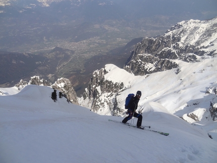 Una discesa per Marco Anghileri - Parete Nord di Cima Dodici, Valsugana