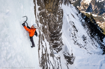 Dani Arnold solos Crack Baby on Breitwangflue in 27 minutes and 13 seconds