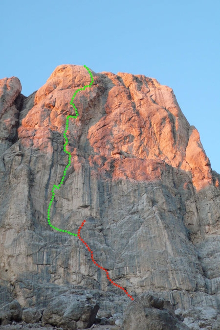 Marmolada - The line of ascent of AlexAnna, Punta Penia, Marmolada, Dolomites.