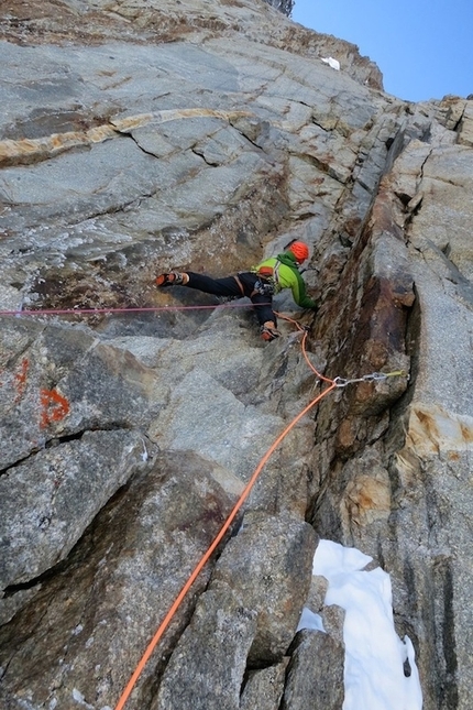 Grandes Jorasses: Luka Lindic and Luka Krajnc make first free ascent of Rolling Stones