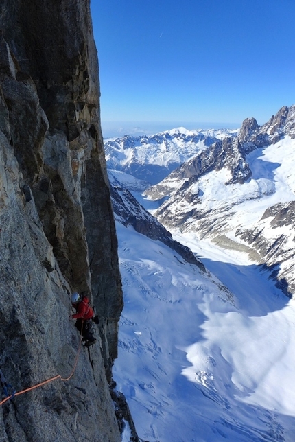 Grandes Jorasses, Mont Blanc - Rolling Stones, Grandes Jorasses: first free ascent Luka Lindič & Luka Krajnc 12-15/03/2014