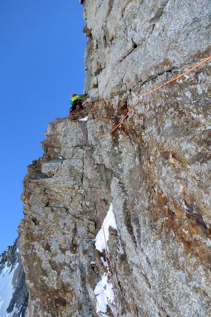 Grandes Jorasses, Monte Bianco - Rolling Stones, Grandes Jorasses: prima libera Luka Lindič & Luka Krajnc 12-15/03/2014