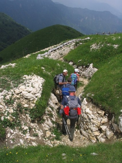 TV 1 – L'alta Via delle Prealpi Trevigiane - Trincee del Pallon