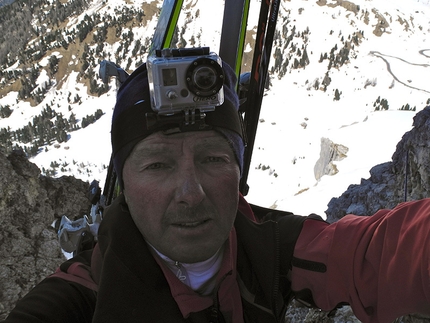 Hermann Comploj, Murfreid, Sella, Dolomiti - Hermann Comploj durante la nuova discesa della parete Nord del Murfreid, Sella, Dolomiti.