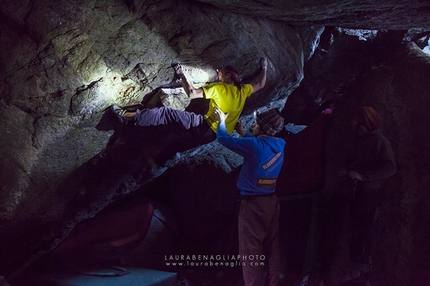 Melloblocco 2014 - Night session durante i preparativi per il Melloblocco 2014.